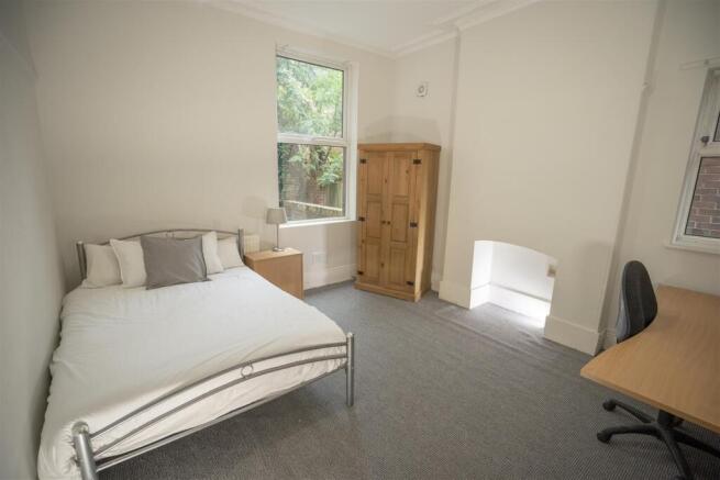 10 harcourt road bedroom 1.jpg