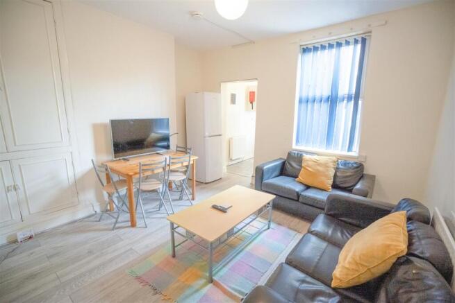 156 crookes lounge.jpg