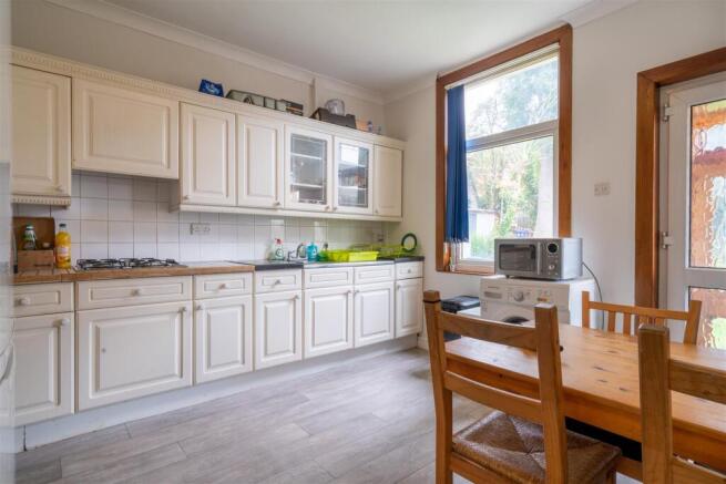 Kitchen_.jpg
