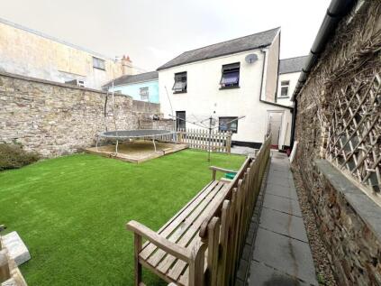 Calf Street, Torrington