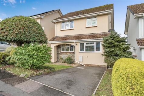 Pine Close, Ilfracombe