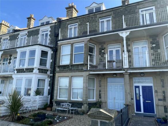 3 bedroom flat for sale in Marine Parade, Tywyn, Gwynedd, LL36