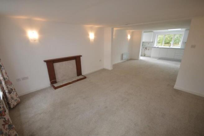 DSC_0025 (Medium).JPG