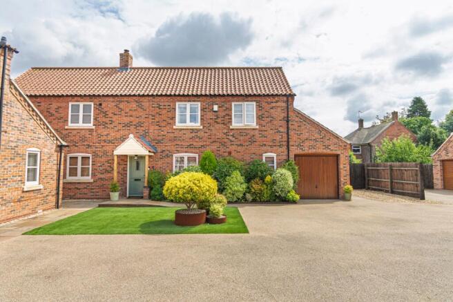 Welcome to 3 Chapel Farm Close