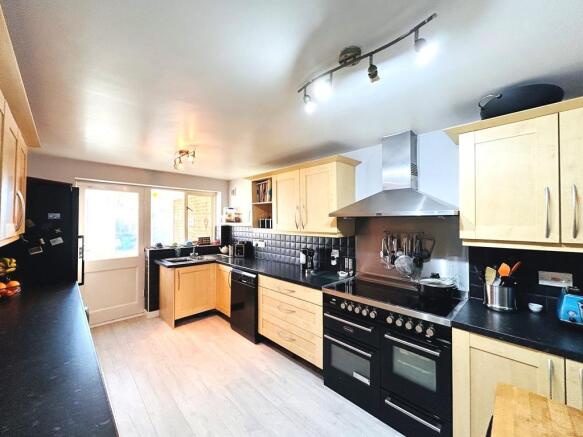 Kitchen.JPEG