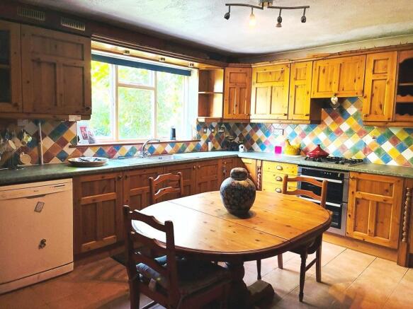 Kitchen Breakfast Room.JPEG