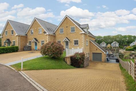 Waters Edge, Wansford, Peterborough