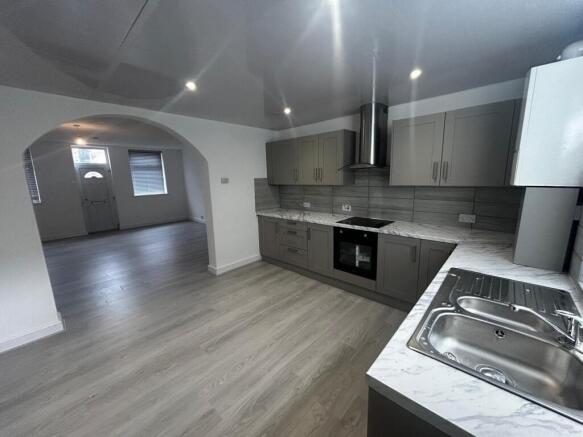 Kitchen b
