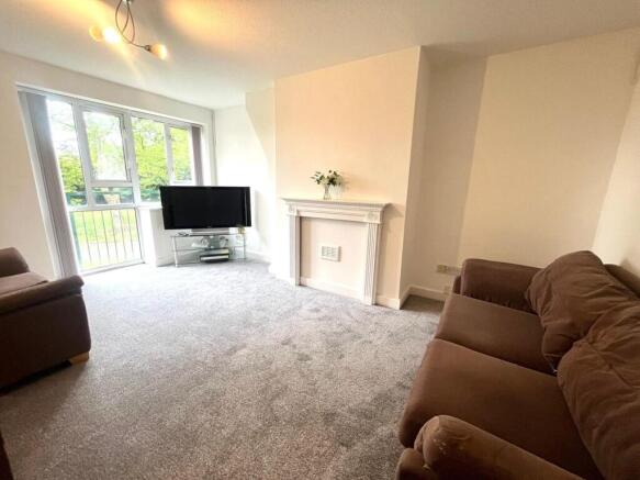 Lounge 1