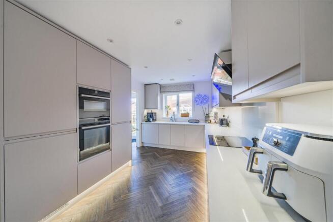 Kitchen Diner:
