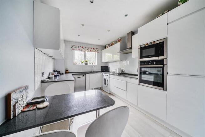 Kitchen: