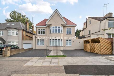 Beaconsfield Road, London, N11