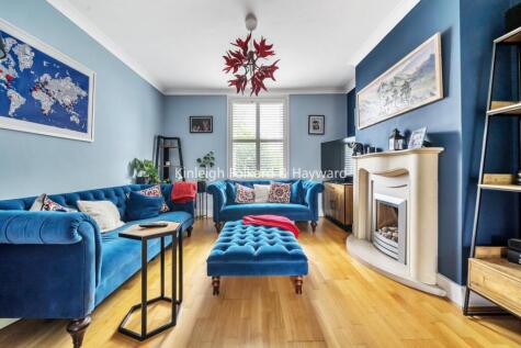 Avenue Road, Southgate, London, N14