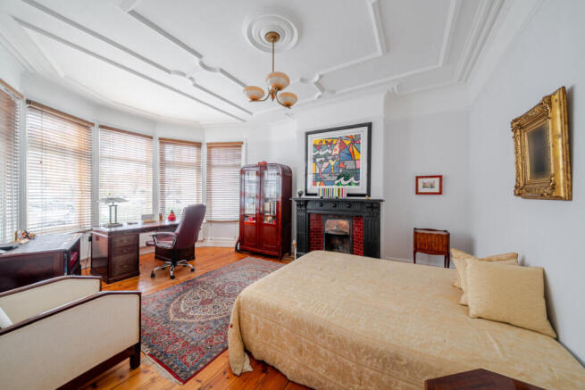 1400090-4-6967c5b...