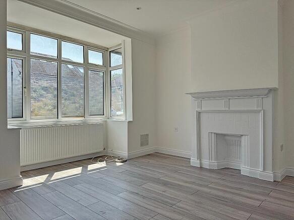 4th Bed / Reception Room