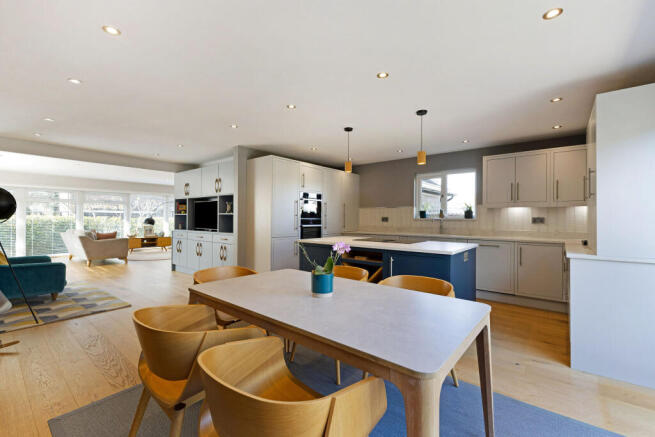 Kitchen / Dining Room