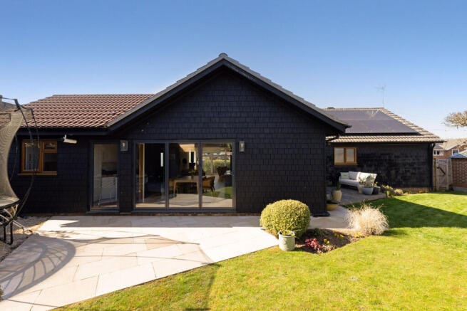 Rear Exterior / Garden