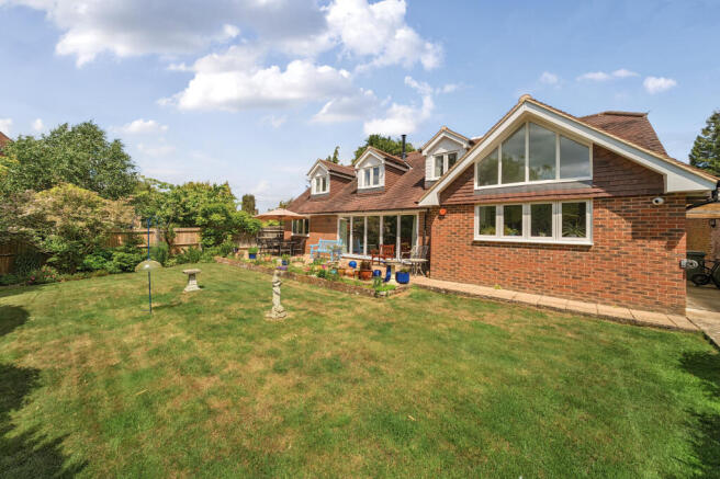 Rear Exterior / Garden