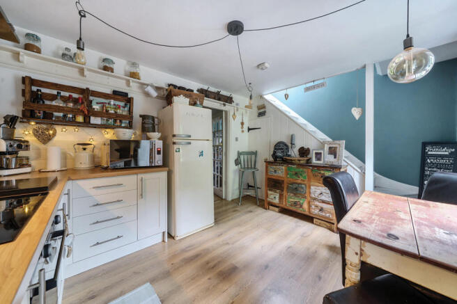 Kitchen / Dinging Room