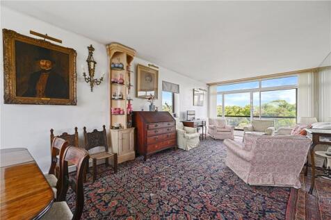 Park Close, Ilchester Place, London, W14