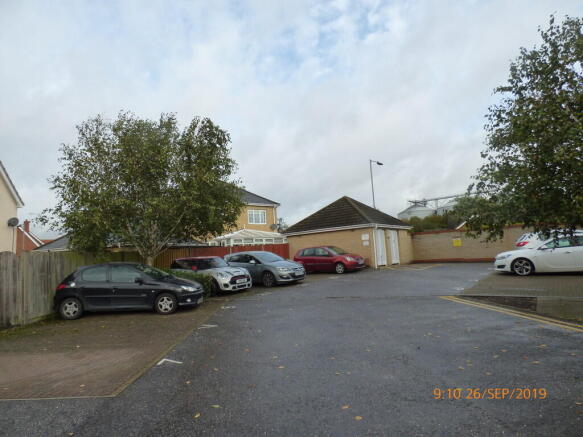 Photo 3