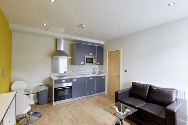 66 Queens - 1 Bed -