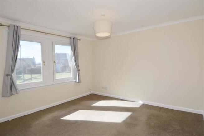 LIVING ROOM.jpg