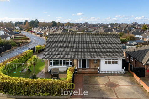 Pearson Road, Cleethorpes, DN35