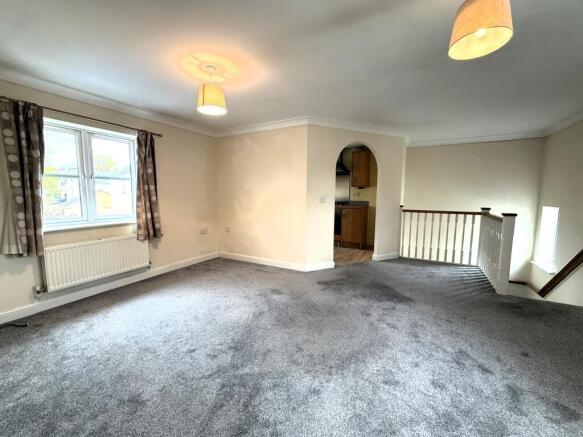 OPEN PLAN LIVING SPACE