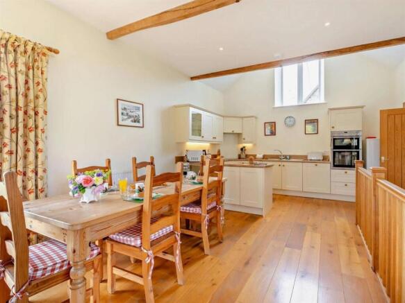 OPEN PLANNED LOUNGE KITCHEN DINER