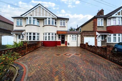 Mayday Gardens, Kidbrooke, Blackheath, London, SE3