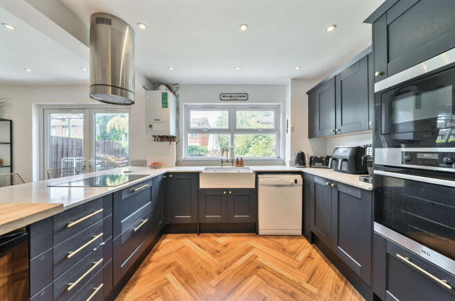 1310950-7-6854022...