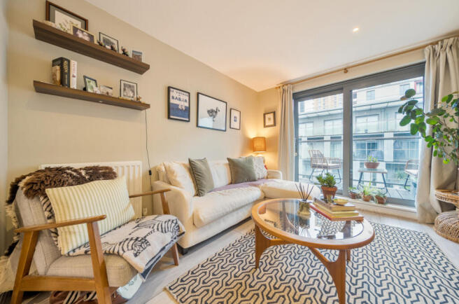 1371970-15-68fa06...