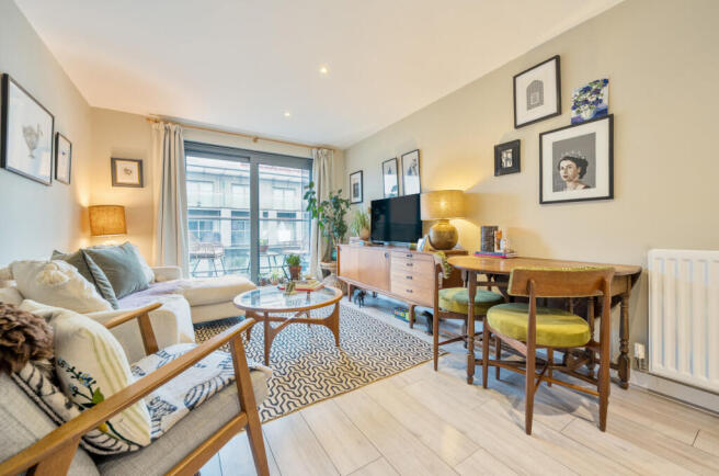 1371970-16-68fa06...