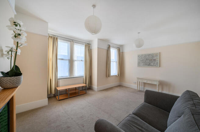 1386544-9-692eba3...