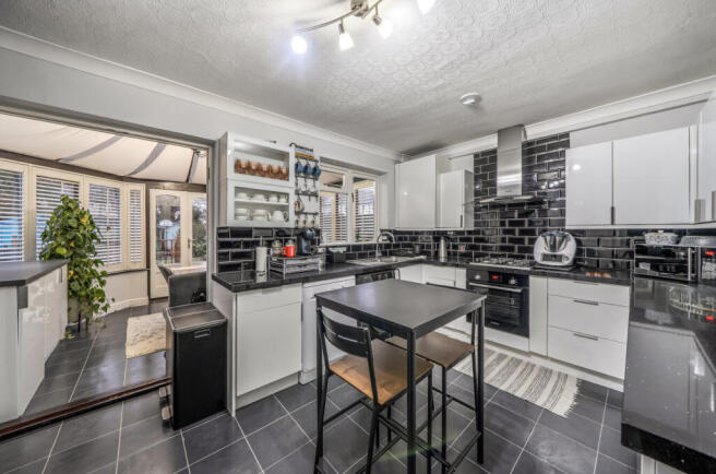 1395738-13-696912...