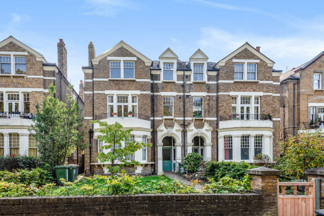 2 bedroom apartment for sale in Lewisham Park, Lewisham, SE13