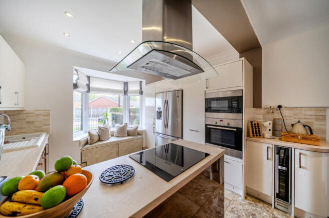 1364100-10-68e7c3...