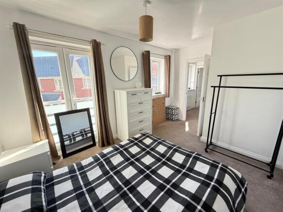 bedroom 2 edwards.jpg