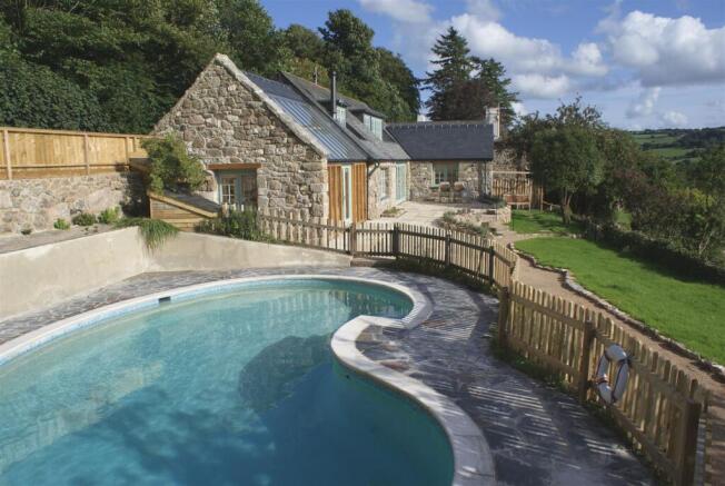 A98_POOL_HSE_VIEW_DSC07010.jpg