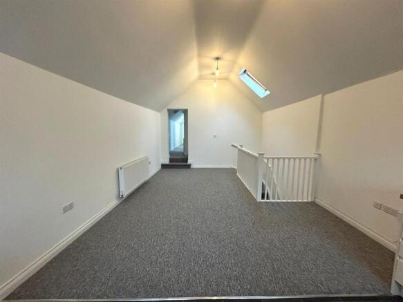 WhatsApp Image 2025-10-23 at 11.09.48 (4).jpeg