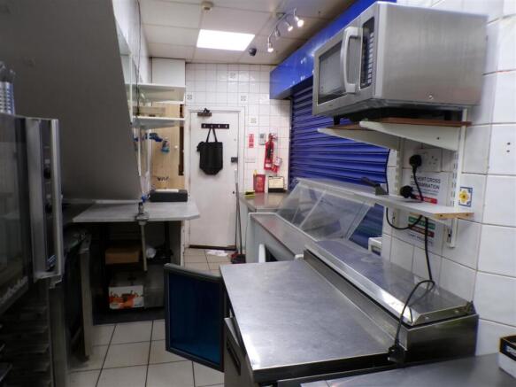 Kitchen 1.JPG