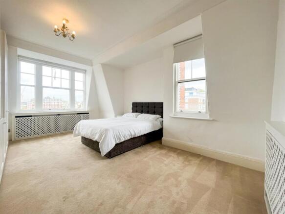 bedroom 1 (1 of 1).jpg