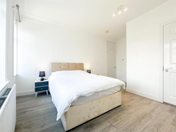 bedroom 1 (1 of 1).jpg