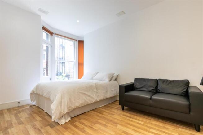 bed area (1 of 1).jpg