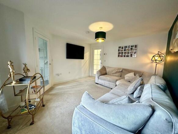 Living room pic 2.jpeg