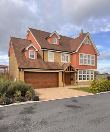 6 Bedroom Detached House For Rent (Private Gated 