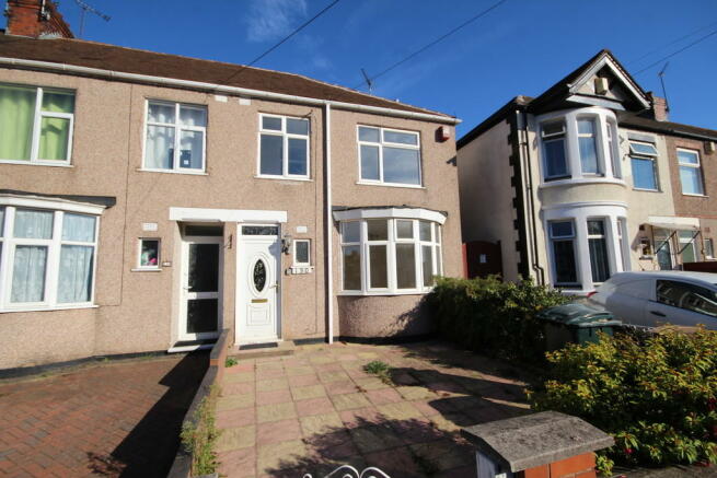 3 bedroom end of terrace house to rent Radford