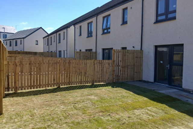 2 BED GARDEN