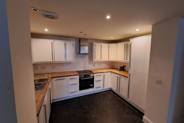 67 Woodside Terrace Lane Kitchen